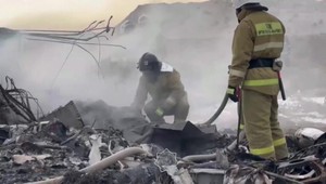 Havária lietadla v Kazachstane: Našli sa telá všetkých obetí, zostrelila ho ruská protivzdušná obrana