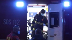 Hrdinský čin suseda: Neváhal a z horiaceho bytu vytiahol staršiu ženu, ktorá v ňom uviazla