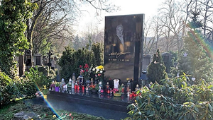 Šifra na hrobe Karla Gotta je rozlúštená! Je za ňou Slovenka!