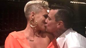 Tvária sa ako dokonalá rodina, no pravda je iná: Manželstvo hviezdnej speváčky sa rúca!