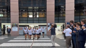 Otec Gombita a maratónci bežali z Košíc do Štrasburgu. V Európskom parlamente ich prijala jeho šéfka