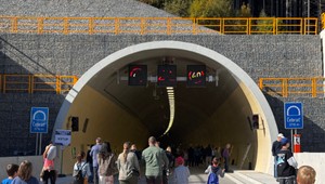 Tisícky ľudí mali netradičný výlet na Liptove. Prezreli si nový tunel Čebrať
