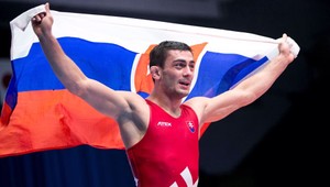 Salkazanov na MS v Kazachstane zabojuje o bronz