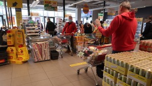 Výsledky prieskumu: Zmenili sme nákupné zvyklosti, začali sme doma variť, vážime si pomoc a chválime