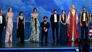 Za najlepší dramatický seriál vyhlásili Hru o tróny! Kto ešte bodoval?