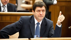 SDKÚ sa otriasa! Mikuš odchádza z postu podpredsedu