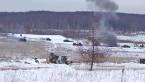 O invázii Ruska na Ukrajinu budúcu stredu sa hovorí už otvorene. Správy musíme brať vážne, potvrdil Klus