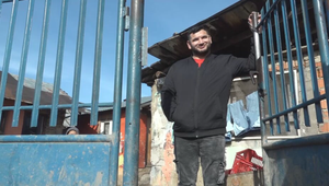 Historický moment na Slovensku: Manželia si odkúpili prvý pozemok v najväčšej rómskej osade