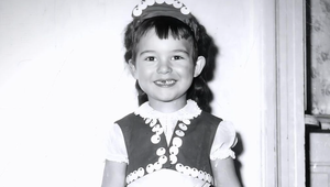 Neuveríte, KTO je toto rozkošné dievčatko! Alebo chlapček..?