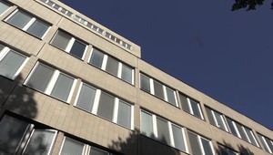 Mazanie chleba skončilo bodnou ranou. Sestra bodla brata do hrudníka