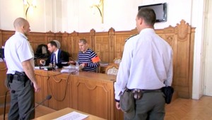 Pokračoval súd s bývalým futbalistom, je obvinený z pokusu o vraždu