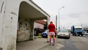 Školáčku (15) mal opiť a znásilniť otec dvoch detí