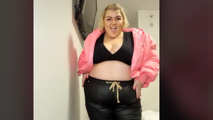 Ľudia ju prosia, aby si zmenila šatník a odkazujú jej: Na tieto šaty si príliš tučná a nízka!