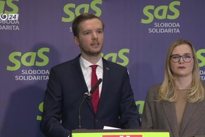 Tlačová beseda o prehre Vučiča a vzťahu k Rusku