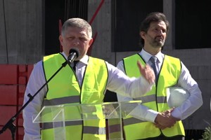 Tlačová beseda premiéra Fica a ministra Kaliňáka: Postup pri výstavbe nemocnice