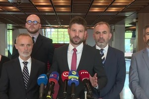 Tlačová beseda strany PS k rokovaniu vlády