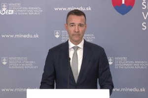 Tlačová beseda ministra školstva o ePrihláškach a odvolávaní