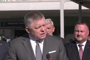 Tlačová beseda premiéra Fica a ministra Šaška k slávnostnému otvoreniu nemocnice v Poprade