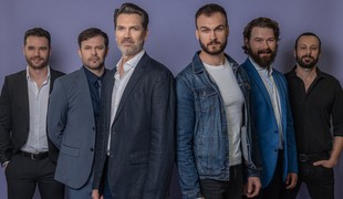 Najväčší fešáci zo seriálu Nemocnica v charitatívnom kalendári: Ktorý je váš favorit?