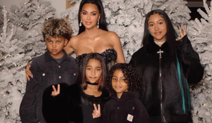Vianočný nápad Kim Kardashian vytočil ochranárov! Fakt dala TOTO každému dieťaťu?!