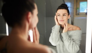 Trápi vás vysušená pokožka? Nekupujte drahé krémy! Najúčinnejší „liek“ máte DOMA