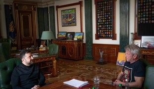 Sean Penn dostal špeciálneho Oscara. Vyrobili ho z vagóna zničeného ruskou armádou