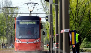 Cestujúcich čaká víkendová zmena. Električky na hlavnú stanicu v Bratislave nepremávajú