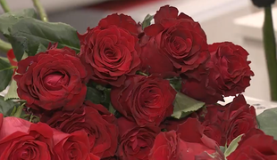 Valentín sa mení: Namiesto ruží smart hodinky či nákup potravín