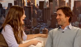 Vo veku 54 rokov sa hviezdnemu hercovi splnil veľký sen: O 30 rokov mladšia modelka porodila ich prvé dieťa!