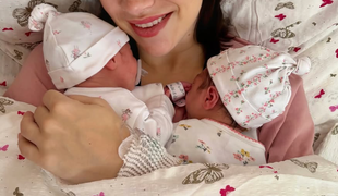 Dvojnásobná radosť! Sympatická speváčka porodila dvojičky, dala im krásne mená!