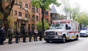 Streľba v chicagskej nemocnici si vyžiadala život policajta, ďalší je v kritickom stave