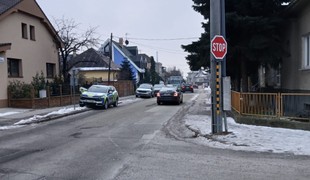 V Pezinku prebieha rozsiahla akcia proti drogovej kriminalite