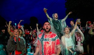 Zo stávky sa stal hit, letecké spoločnosti pobavili internet