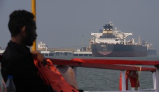 Iránsky minister zahraničných vecí oznámil otvorenie Hormuzského prielivu