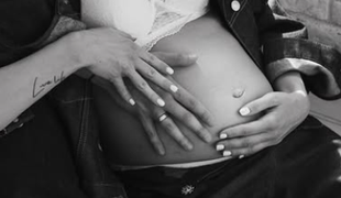 Bábo je na ceste! Nedávno dostal obľúbený spevák bitku pre flirtovanie, teraz hlási veľkú novinu!