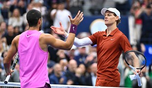 US Open bez SINNERA, návrat ALCARAZA