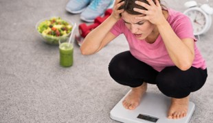 Držíte diétu, cvičíte a ručička na váhe sa nehýbe? 5 chýb, ktoré robia takmer VŠETCI!