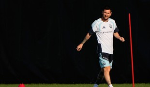 Messiho otec s nešpecifikovanými zdravotnými problémami