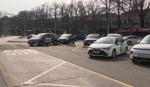 Problém s komunikáciou v taxíkoch? Česko chce povinnú skúšku z jazyka