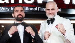 Drsná bitka slovenských hercov z filmu Bojovník: Jedna rana od Milana Ondríka ho zložila!