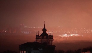 Ušla jadrovej katastrofe, no nie vojne: Vdovu po prvej obeti Černobyľa zabil ruský dron