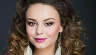 Dominike Kavaschovej rastie poriadna konkurencia: Pozrite, aká sexica je jej sestra!