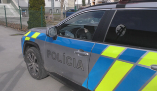 Rušné ráno vo Zvolene: Základnej škole prišiel nebezpečný mail, odosielateľ hrozil vystrieľaním detí voličov koalície