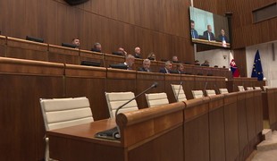Štyri týždne rokovania nemusia stačiť. Parlament čaká takmer 300 bodov