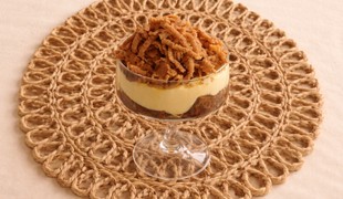 Tiramisu s gaštanovým pyré a malinami