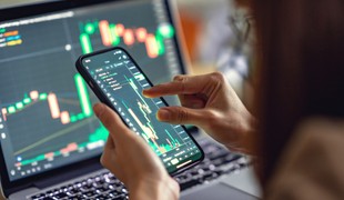 XTB analýza: Medzi investormi XTB vlani pribúdali najdynamickejšie Slovenky, prevažovali mladšie ročníky