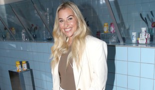 Dominika Cibulková stavila na módny hit: 5 trikov, vďaka ktorým hnedá nebude nudná