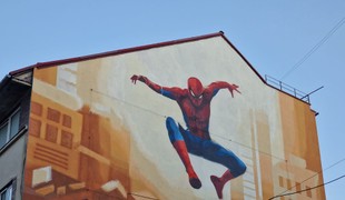 Bratislavský Spider-Man ovládol internet. Všimol si ho aj režisér nového filmu