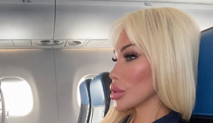 Kedysi bol Ken, potom sa zmenil na Barbie a teraz je plastiková kráska na NEPOZNANIE!