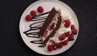 Mascarpone torta s malinami